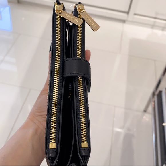 Michael Kors jet set double zip wristlet - Picture 3 of 5
